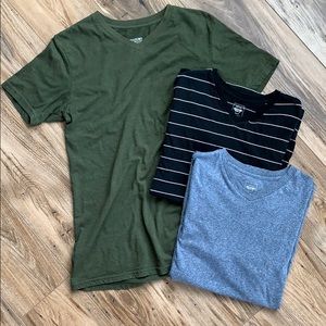 3 Men’s Mossimo Small V-Neck T-shirts Bundle